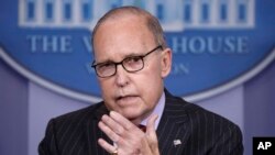 លោក Larry Kudlow ថ្លែង​នៅ​ក្នុង​សន្និសីទ​កាសែត​មួយ​នៅ​សេតវិមាន កាលពី​ថ្ងៃទី២៨ ខែមករា ឆ្នាំ២០១៩។ 