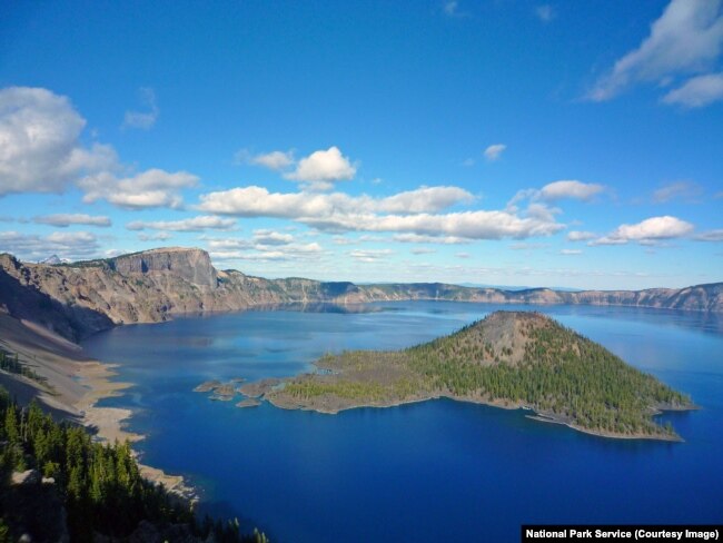 Views of Crater Lake and Wizard Island