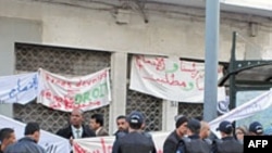 Əlcəzairdə minlərlə tələbənin iştirakı ilə aksiya keçirilib