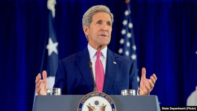 El Secretario de Estado de EE.UU. John Kerry dijo que conversaciones a nivel militar con Rusia comenzarán 