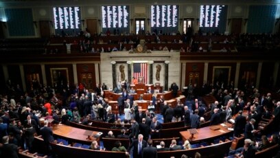 Các dân biểu Hạ viện Mỹ biểu quyết thông qua nghị quyết tiến tục các thủ tục luẫn tội TT Trump. Ảnh chụp ngày 31/10/2019. (AP Photo/Andrew Harnik)