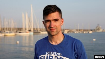 Martin Sellner, người phát ngôn của Phong trào Dân tộc độc đoán ở Áo, Identitarian di Austria, Ảnh chụp tại Catania, Ý, ngày 19/7/2017. REUTERS / Antonio Parrinello 