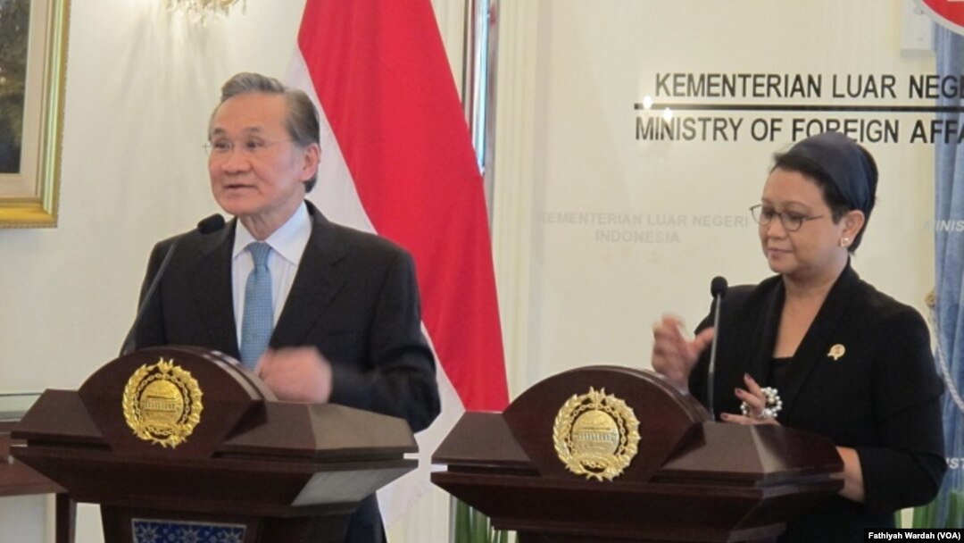 Jumpa pers Menteri Luar Negeri Indonesia dan Thailand (VOA/Fathiyah)