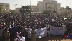 Manifestation au Niger contre la loi de finances 2018 (vidéo)