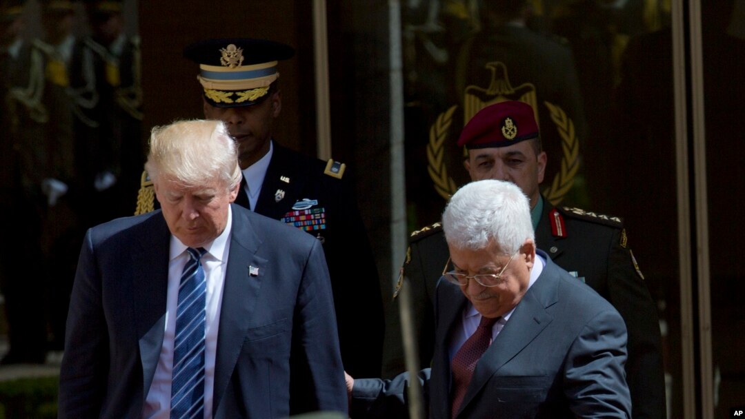 Tổng thống Palestine Mahmoud Abbas và Tổng thống Donald Trump tại thành phố Bethlehem ở Khu Bờ Tây, ngày 23/5/2017.