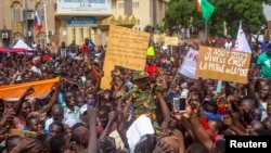 Manifestação contra sanções em Niamey, capital do Níger, 3 Agosto 2023