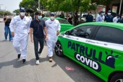 En Barranquilla, el alcalde Jaime Pumarejo personalmente lidera los operativos contra la desobediencia social. Foto cortesía de la Oficina de Prensa Instituto Para la Economía solidaria, IPES.