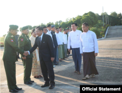 Jenderal Min Aung Hlaing tiba di China. (Foto: Courtesy/Telegram News of Myanmar)