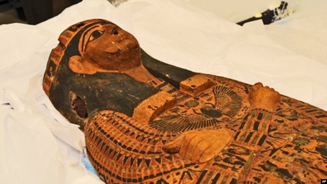 View of head of the sarcophagus intercepted by U.S. Customs officials in Miami, Florida in 2008