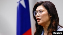 资料照片：国民党主席郑丽文在前往中国访问之前，在台北举行记者会。(2026年3月30日)