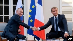 Los presidentes de Rusia, Vadimir Putin, y Francia, Emmanuel Macron, durante su reunión el lunes 7 de febrero de 2022 en Moscú para discutir sobre la crisis de Ucrania.