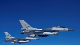 Hollanda ve Danimarka Ukrayna'ya F-16 tedarik edecek