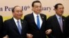 FILE- (L-R) Vietnam's Prime Minister Nguyen Xuan Phuc, Chinese Premier Li Keqiang, and Cambodia's Prime Minister Hun Sen, attend the second Mekong-Lancang Cooperation leaders meeting in Phnom Penh, Cambodia January 10, 2018.