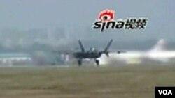 Novi kineski borbeni avion J-20, za kojeg se tvrdi da je nevidljiv za radar