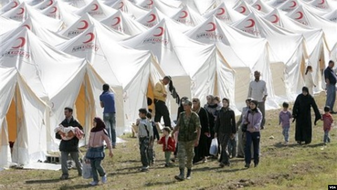En la ciudad de Boynuyogun, en Turquía, es donde se ubica uno de los campo de refugiados de sirios que huyen de la violencia en su país.