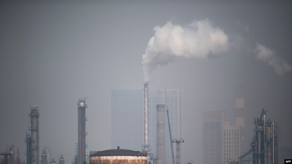 资料照：上海高桥石化公司 （2018年3月22日）(photo:VOA)
