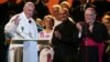 Paus Fransiskus: Tuhan Menangisi Korban Pelecehan Seksual 