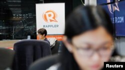 Wartawan di kantor Rappler di Pasig, Metro Manila, Filipina, 15 Januari 2018.