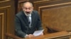 Никол Пашинян выступает с речью на заседании парламента в Ереване 13 июня 2024 года.