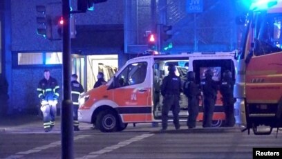 Tiroteo en una iglesia de Hamburgo deja varios muertos Tiroteo en una iglesia de Hamburgo deja varios muertos