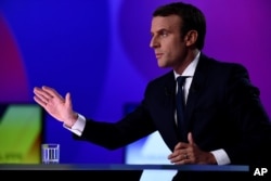 프랑스 대선 각종 여론조사에서 1위를 달리고 있는 중도신당 ‘앙 마르슈(전진)’의 에마뉘엘 마크롱 후보.