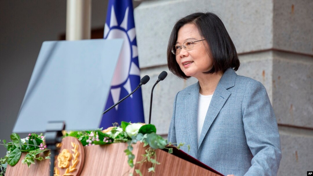 Presiden Taiwan Tsai Ing-wen, menyampaikan pidato setelah upacara pelantikannya di Taipei, Taiwan pada hari Rabu, 20 Mei 2020. (Foto: Kantor Kepresidenan Taiwan via Reuters)