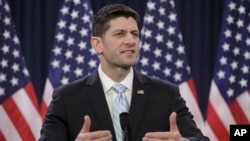 Le républicain Paul Ryan, président de la Chambre des représentants, refuse "pour l'instant" de soutenir Donald Trump.