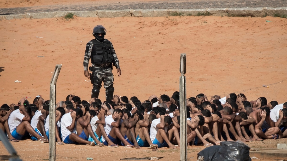 Hundreds of Brazilian Prisoners Escape After Prison Riot Over