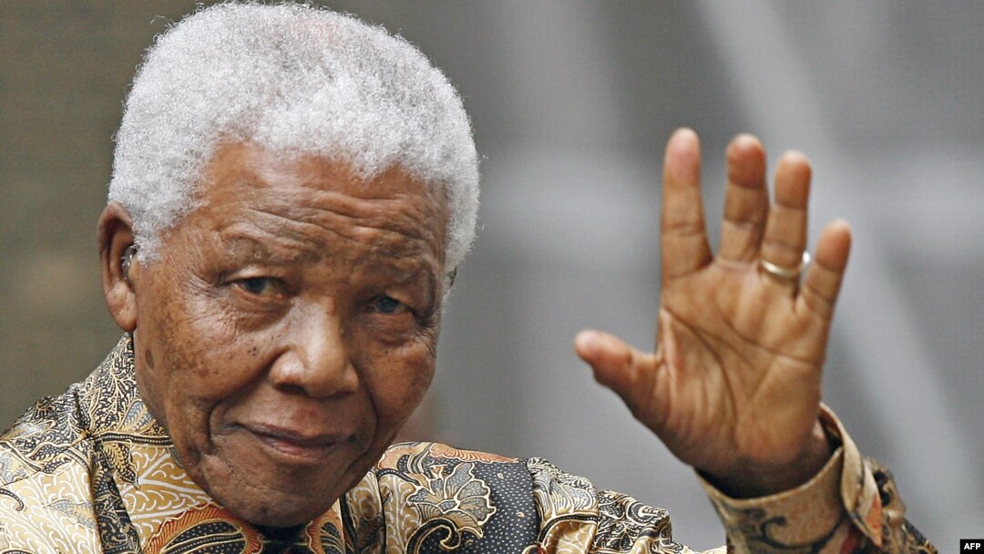 Nelson Mandela được xem như một biểu tượng của trí tuệ, của tinh thần dân chủ, lòng nhân đạo và của sự khoan dung không chỉ ở nước ông hay ở châu Phi mà ở khắp thế giới. 
