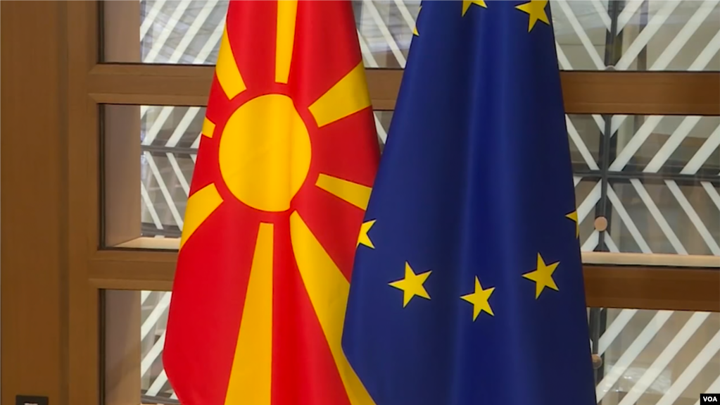 Ligjvënësit amerikanë dhe çështja e emrit të Maqedonisë
