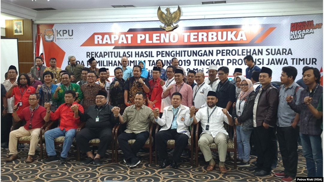 Paslon 01 Dan Pdip Menangi Pemilu Di Jawa Timur