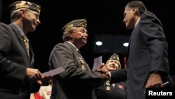 Mitt Romey habló a los veteranos en una convención de la Legión Americana en Indianápolis.