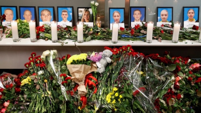 კეივში Ukraine International Airlines-ის დაღუპულ ეკიპაჟს გლოვობენ