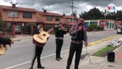 Mariachis salen a las calles de Colombia para subsistir