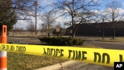 Zone d'une des fusillades au hasard à Kalamazoo, Michigan, le 21 février 2016.