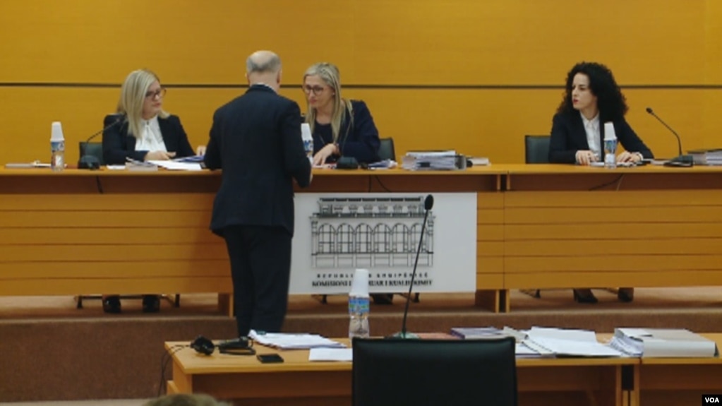 Shqipëri: Ecuria e vetting-ut dhe raporti i EURALIUS