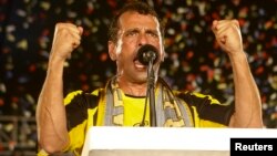 Henrique Capriles puntea en algunas encuestas reveladas una semana antes de las elecciones del 14 de abril. 