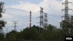 FILE - A coal plant in Preah Sihanoukville province’s Stung Hav district, on October 5, 2021. (Sun Narin/VOA Khmer)
