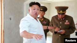 El líder de Corea del Norte, Kim Jong Un, también amenazó a EE.UU. con tener "serias consecuencias" si Washington no acepta investigar el conjunto el ciberataque a Sony Pictures.