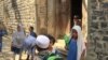 پشاور: سرکاری اسکول کی خستہ حال عمارت سے طالبات پریشان