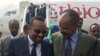 Le président érythréen Issaias Afwerki accueille le Premier ministre éthiopien Abiy Ahmed à Asmara, Erythrée, 8 juillet 2018. (Twitter/ Fitsum Arega