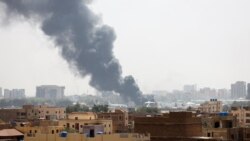 "Des drones qui bombardent": témoignage d'un journaliste à Khartoum