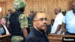 L'ancien ministre des Finances du Mozambique, Manuel Chang, lors d'une audience d'extradition à Johannesburg, en Afrique du Sud, le 8 janvier 2019.