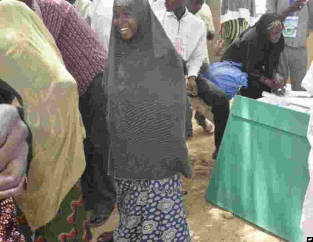 Matan da suka fito jefa kuri'unsu a Kano