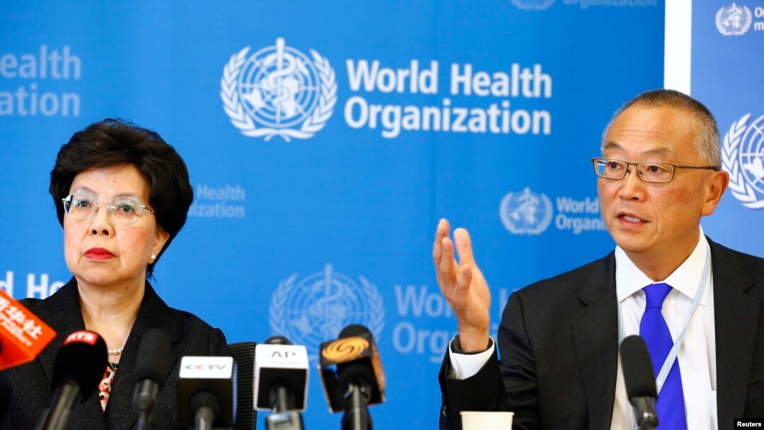 Direktur WHO Margaret Chan (kiri) dan Wakilnya, Keiji Fukuda memberikan keterangan mengenai Ebola di Jenewa (foto: dok).