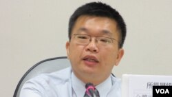 台灣在野的民進黨立法院黨團書記長蔡其昌                             