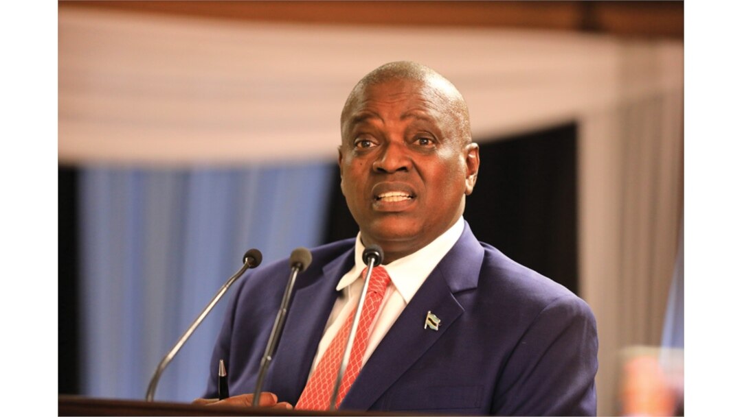 FILE - Botswana President Mokgweetsi Masisi. (M. Dube/VOA)