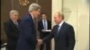 جان کری و ولادیمیر پوتین در روسیه درباره مسائل مهم جهانی گفتگو کردند