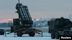 تصویری از سامانه دفاعی پتریوت در فرودگاه ورشو در لهستان