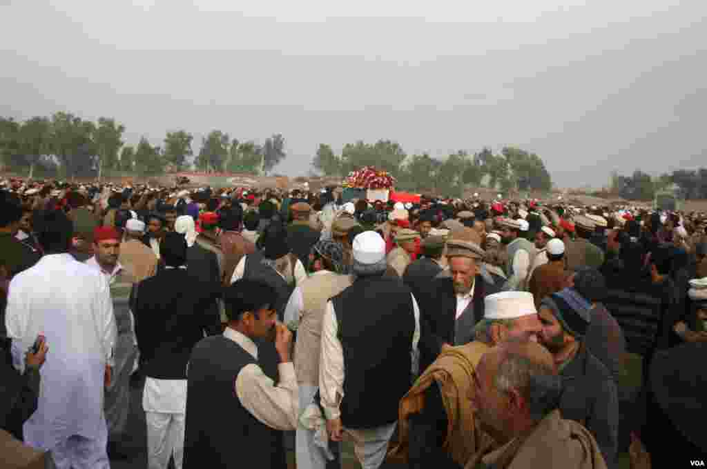 bashir bilour laid to rest 03